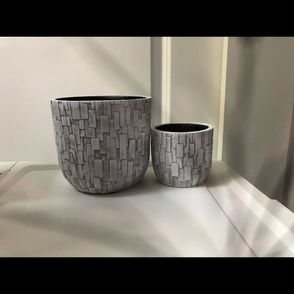 Flower Pots - Picture 1 of 4